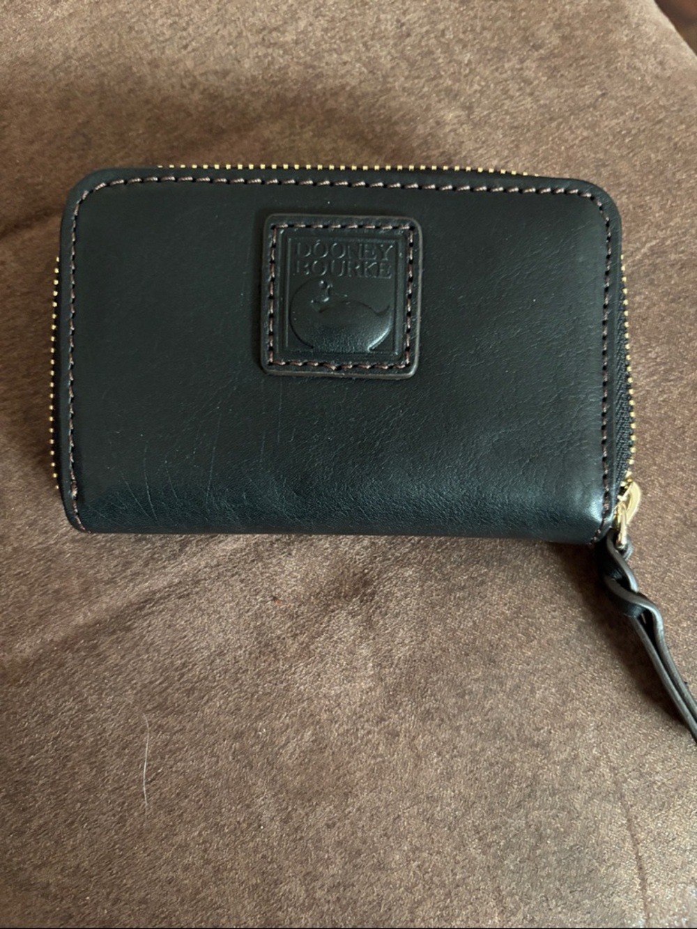 Dooney & Bourke small Black Leather Zip Wallet card case
